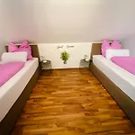 Apartmán Royal - Geraeumige Mit Balkon Nahe Seepark Und Dortmund!