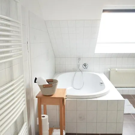 Royal - Geraeumige Mit Balkon Nahe Seepark Und Dortmund! Lünen