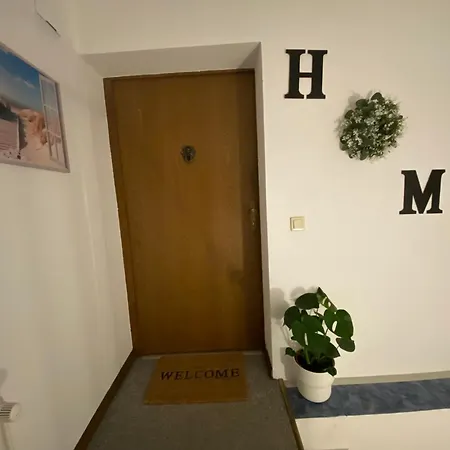 Royal - Geraeumige Mit Balkon Nahe Seepark Und Dortmund!