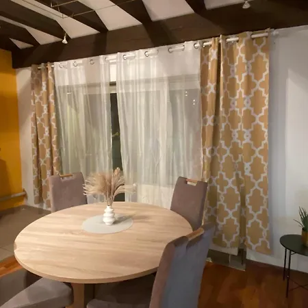 Royal - Geraeumige Mit Balkon Nahe Seepark Und Dortmund!