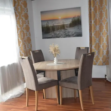 Royal - Geraeumige Mit Balkon Nahe Seepark Und Dortmund! *